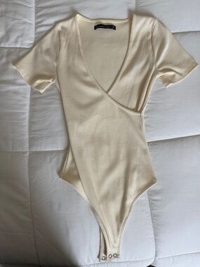 Abercrombie Short Sleeve Crossover Bodysuit